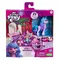 Hasbro Zestaw figurek My Little Pony Izzy i przyjęcie w ogrodzie