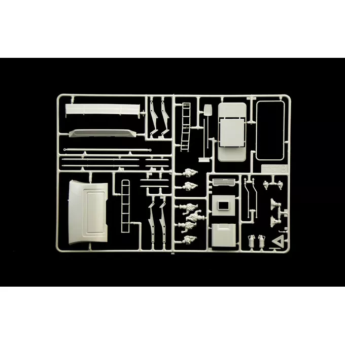 Italeri Model plastikowy Volvo F12 Intercooler Low Roof 1/24