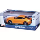 Maisto Model kompozytowy Ford Mustang GT 2015 pomarańczowy 1/24